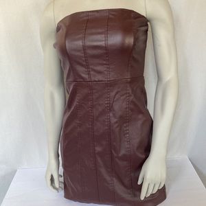 GB Girls Juniors Faux Leather Strapless Dress Size Small Wine Color Lined NWOT